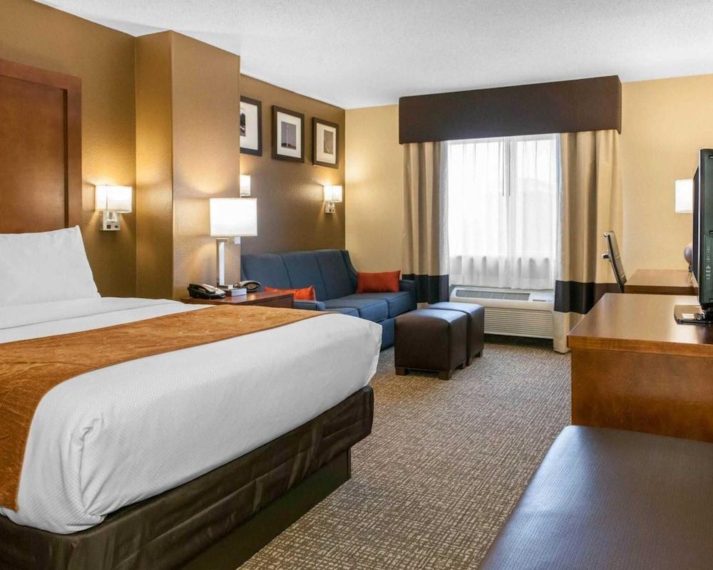 คอมฟอร์ต สวีท เทราโฮต ยูนิเวอร์ซิตี้แอเรีย Hotel Terre Haute ภายนอก รูปภาพ