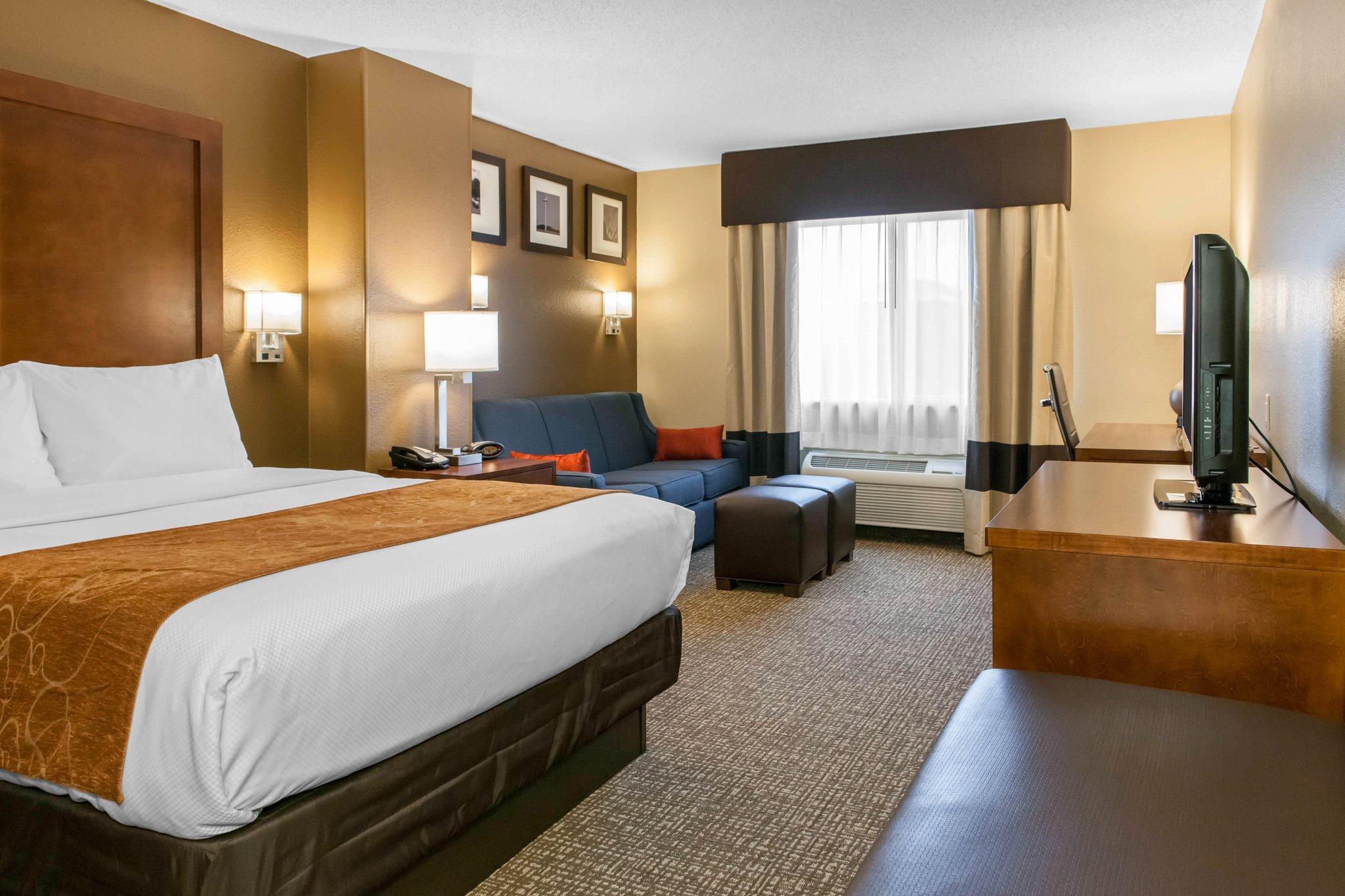 คอมฟอร์ต สวีท เทราโฮต ยูนิเวอร์ซิตี้แอเรีย Hotel Terre Haute ภายนอก รูปภาพ