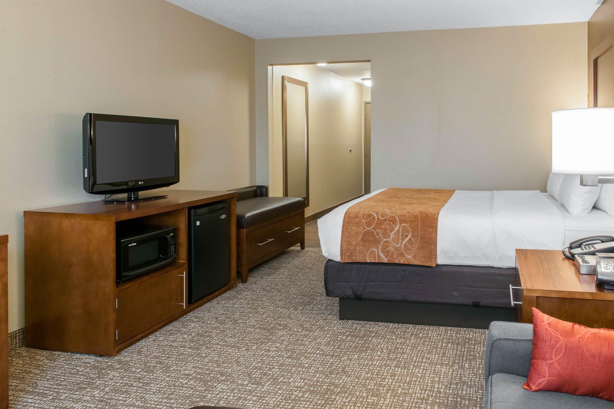 คอมฟอร์ต สวีท เทราโฮต ยูนิเวอร์ซิตี้แอเรีย Hotel Terre Haute ภายนอก รูปภาพ