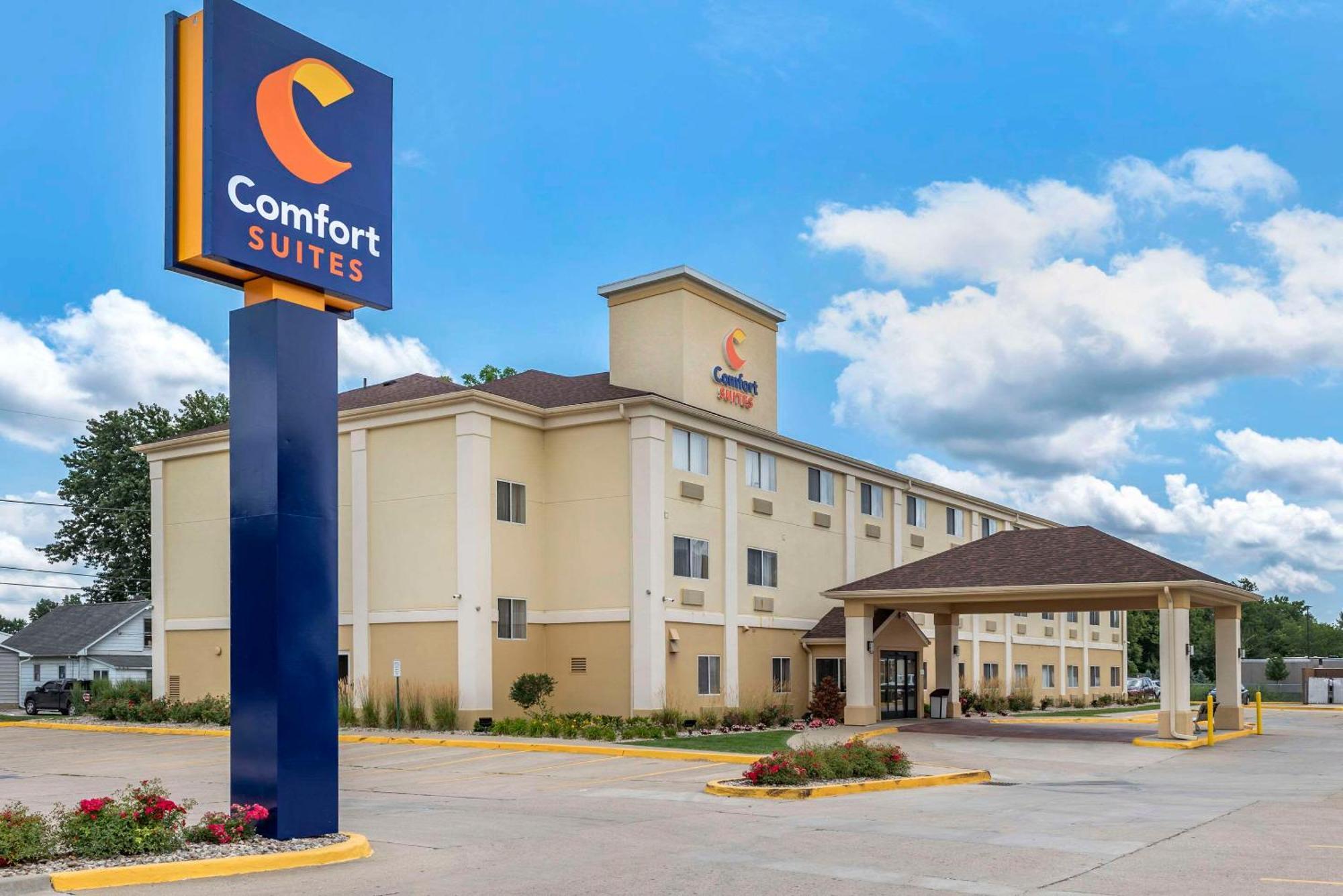 คอมฟอร์ต สวีท เทราโฮต ยูนิเวอร์ซิตี้แอเรีย Hotel Terre Haute ภายนอก รูปภาพ