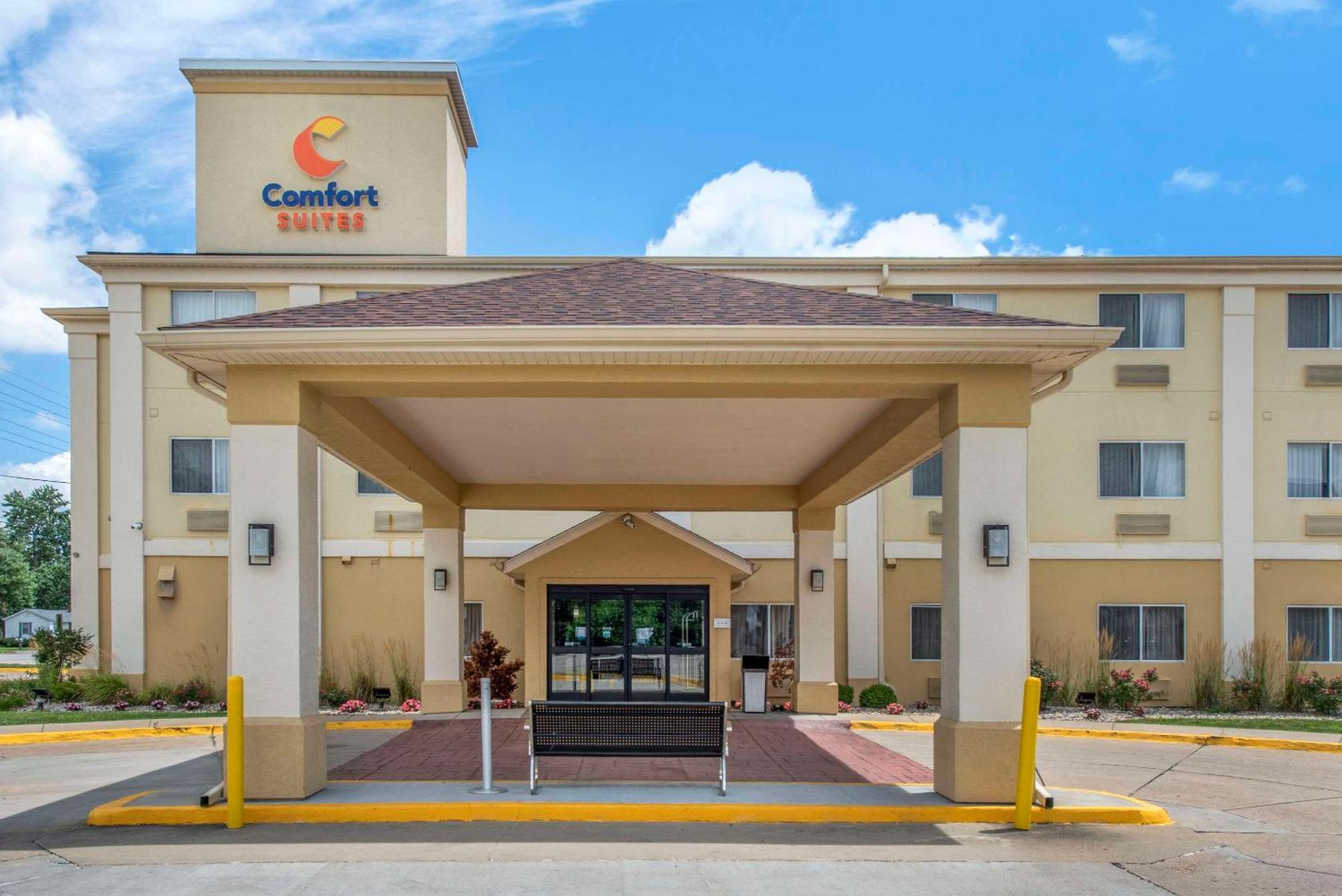 คอมฟอร์ต สวีท เทราโฮต ยูนิเวอร์ซิตี้แอเรีย Hotel Terre Haute ภายนอก รูปภาพ